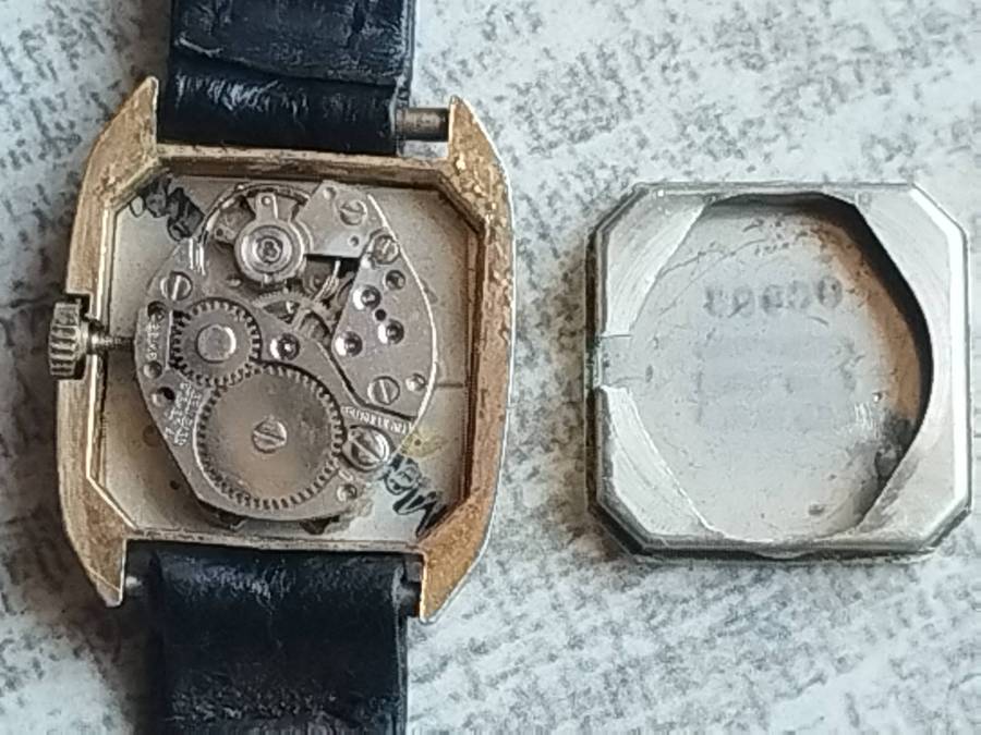 LADIES VINTAGE LANCO SWISS MADE 17 JEWELS WATCH IN WORKING CONDITION