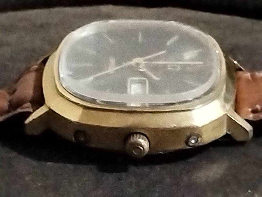 MENS VINTAGE OMEGA CONSTELLATION ELECTRONIC 1970'S WATCH - NOT WORKING SELLING FOR SPARES OR REPAIRS