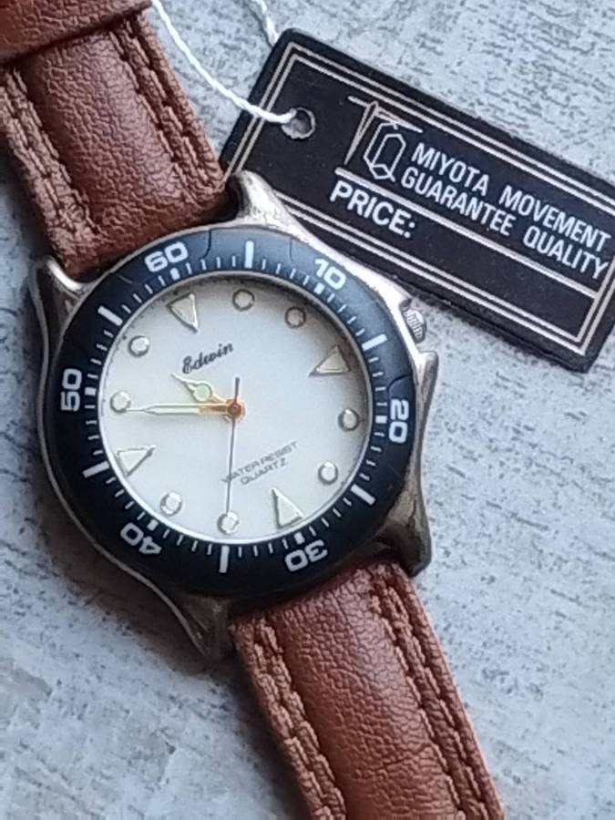 MENS EDWIN SPORTS WATCH WITH ROTATING BEZEL IN EXCELLENT WORKING CONDITION