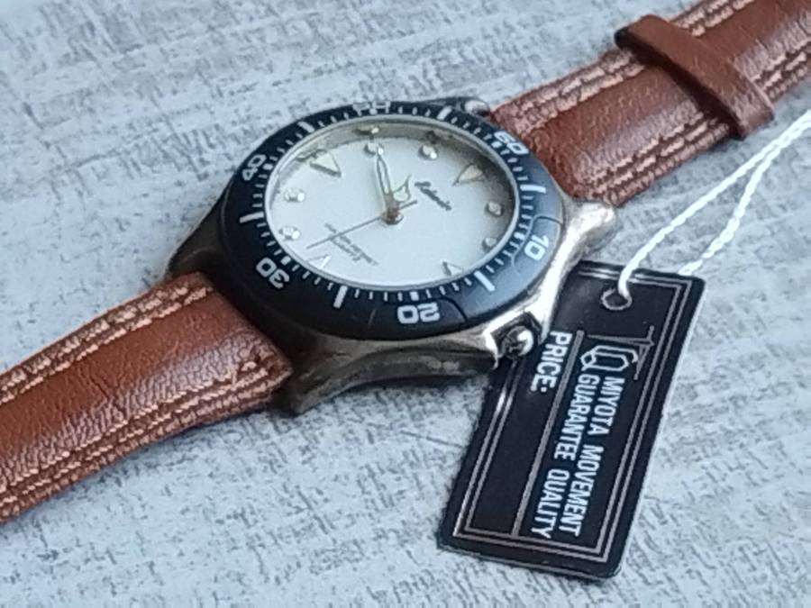MENS EDWIN SPORTS WATCH WITH ROTATING BEZEL IN EXCELLENT WORKING CONDITION