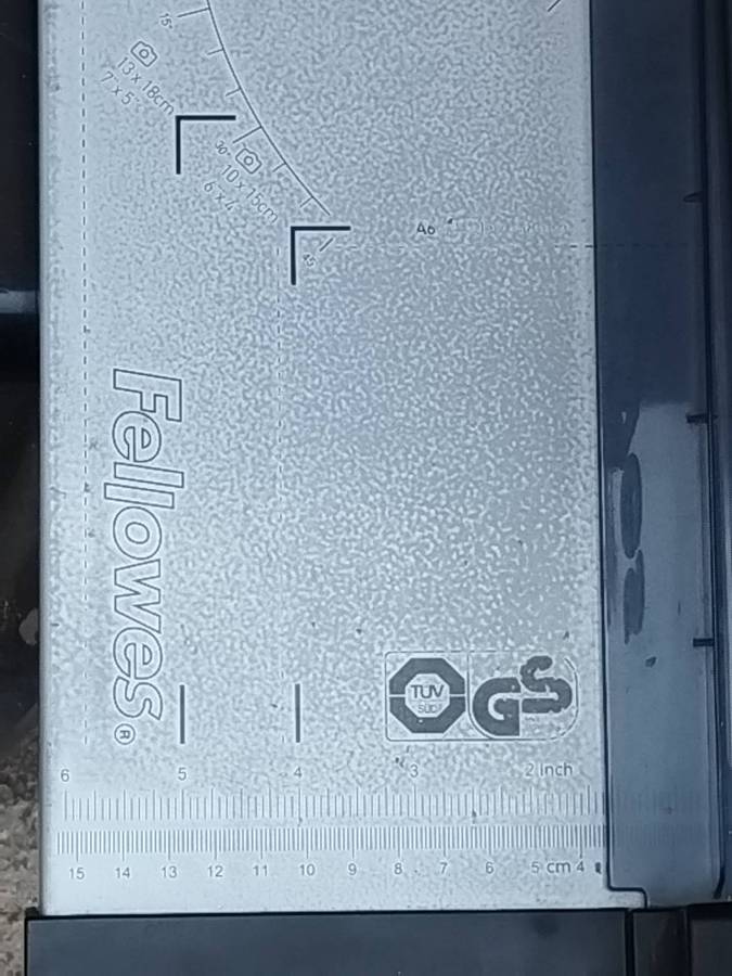 FELLOWES FUSION A3 GUILLOTINE MODEL CRC54109 - VALUED OVER R2000