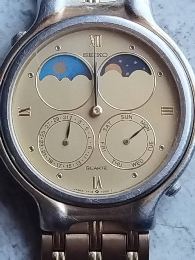 MENS VINTAGE SEIKO 7F18-7000 AND LANCO WATCHES - UNTESTED SELLING FOR SPARES OR REPAIRS