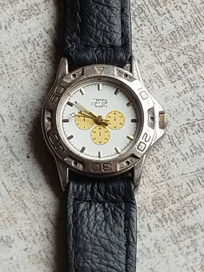 LADIES JENNY ELEGANT AND STUNNING WATCH IN EXCELLENT WORKING CONDITION