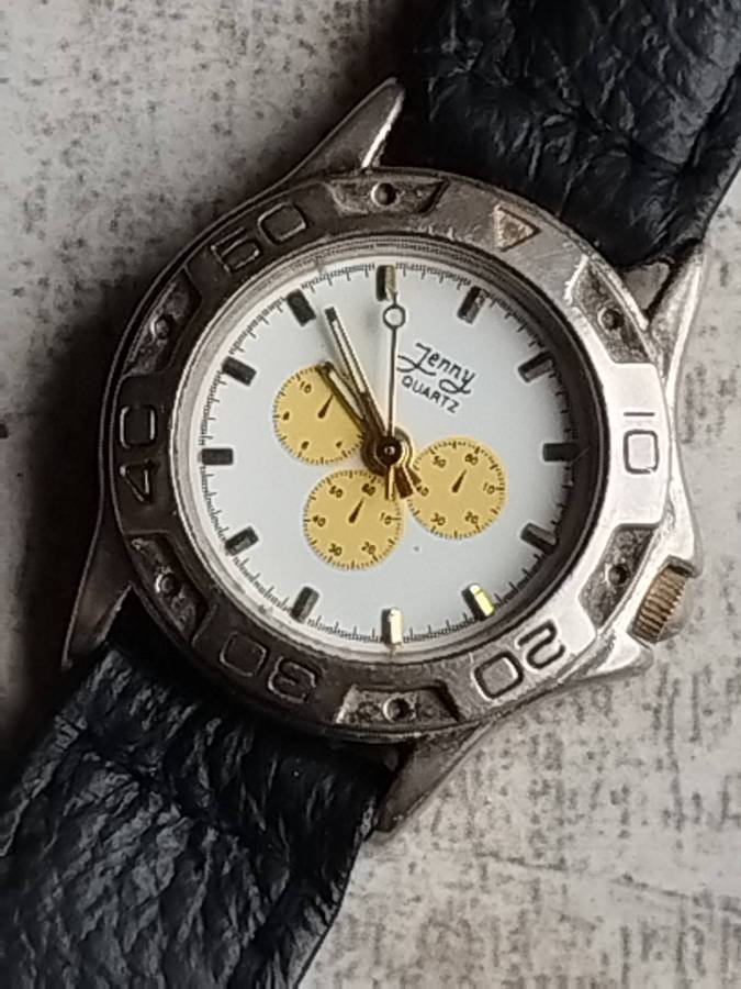 LADIES JENNY ELEGANT AND STUNNING WATCH IN EXCELLENT WORKING CONDITION