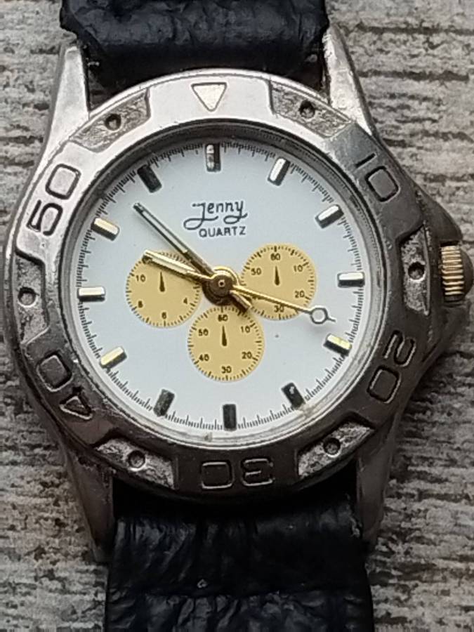 LADIES JENNY ELEGANT AND STUNNING WATCH IN EXCELLENT WORKING CONDITION
