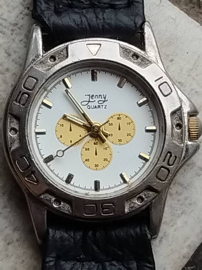 LADIES JENNY ELEGANT AND STUNNING WATCH IN EXCELLENT WORKING CONDITION