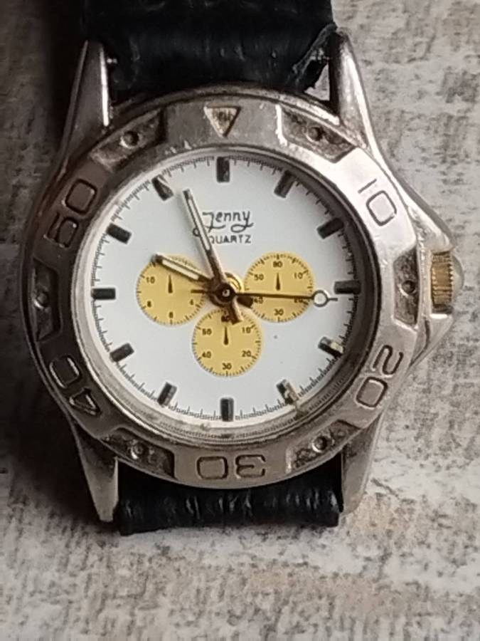 LADIES JENNY ELEGANT AND STUNNING WATCH IN EXCELLENT WORKING CONDITION