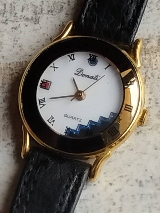 LADIES STUNNING DONATI WATCH IN EXCELLENT WORKING CONDITION