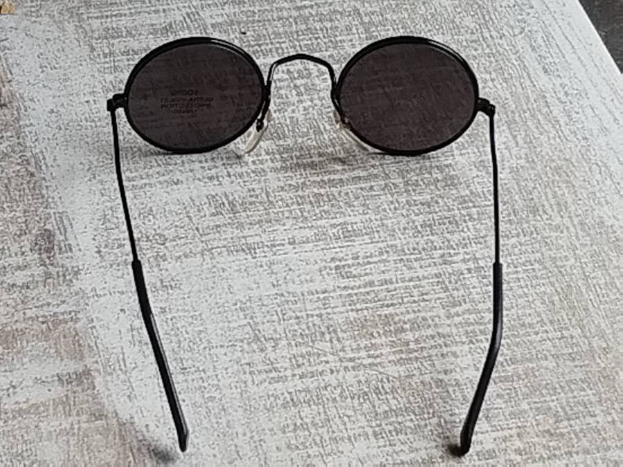 New Kiddies/Teenagers Sunglasses with UV400 Ultra Violet Protection