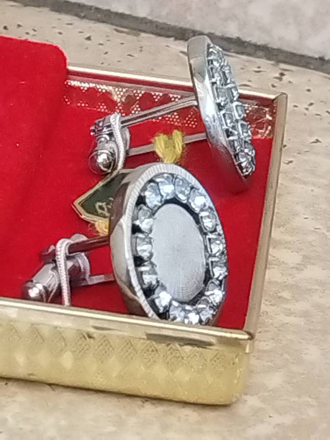 MENS VINTAGE CUFFLINKS RHODIUM CLAD MADE IN THE USA IN ORIGINAL DISPLAY BOX