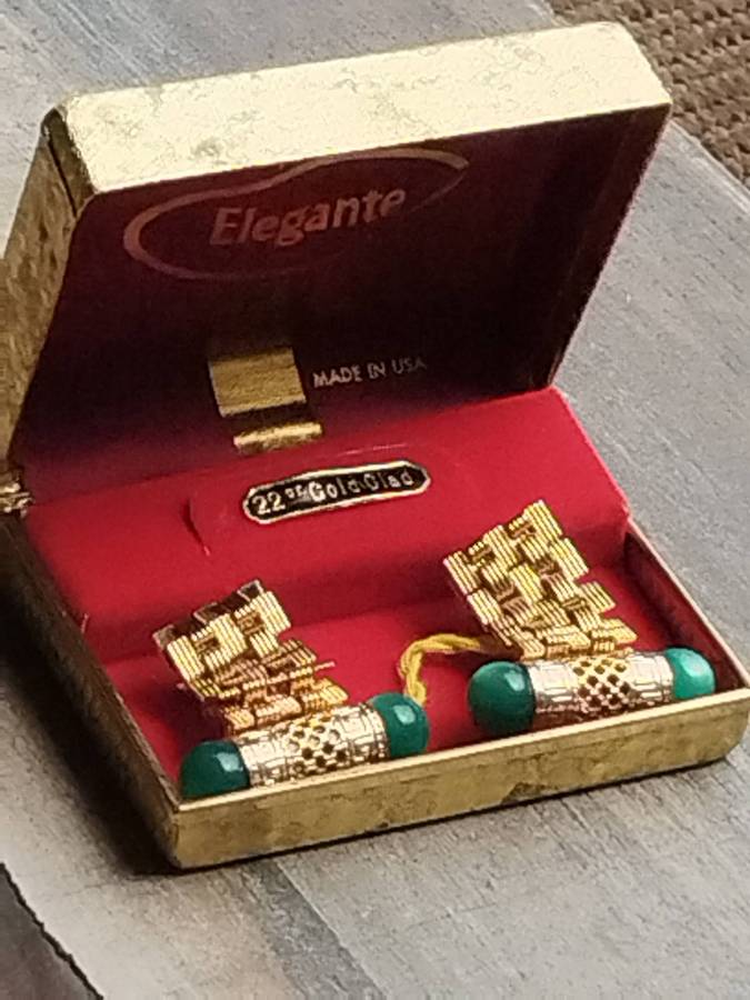 MENS VINTAGE CUFFLINKS 22CT GOLD CLAD MADE IN THE USA IN ORIGINAL DISPLAY BOX