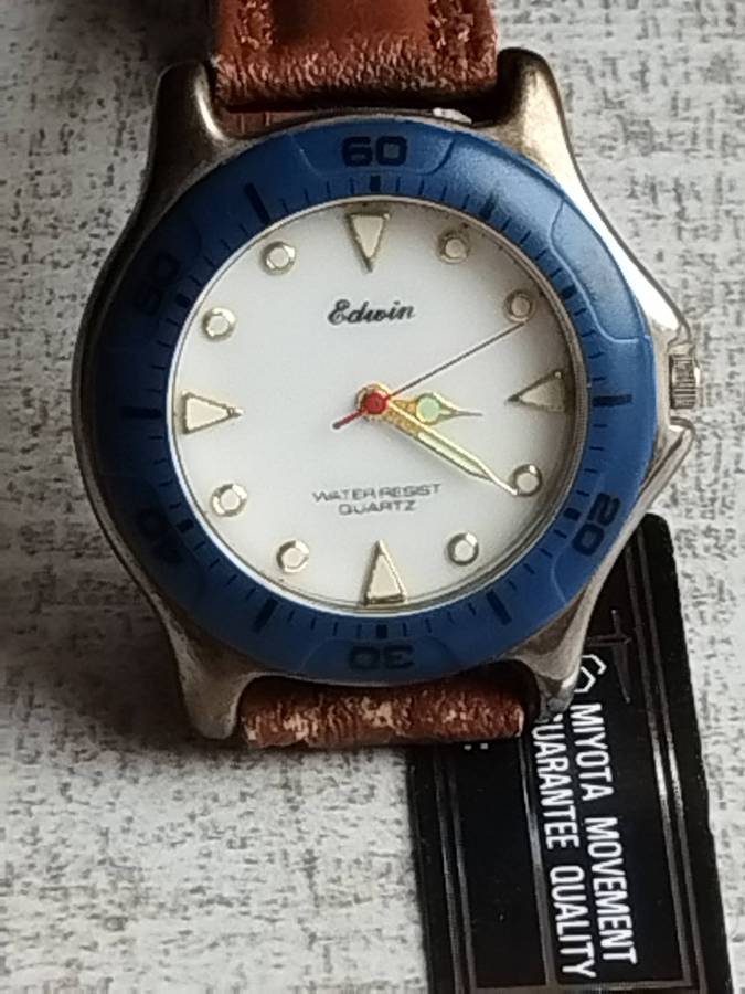 MENS EDWIN SPORTS WATCH WITH ROTATING BEZEL IN EXCELLENT WORKING CONDITION