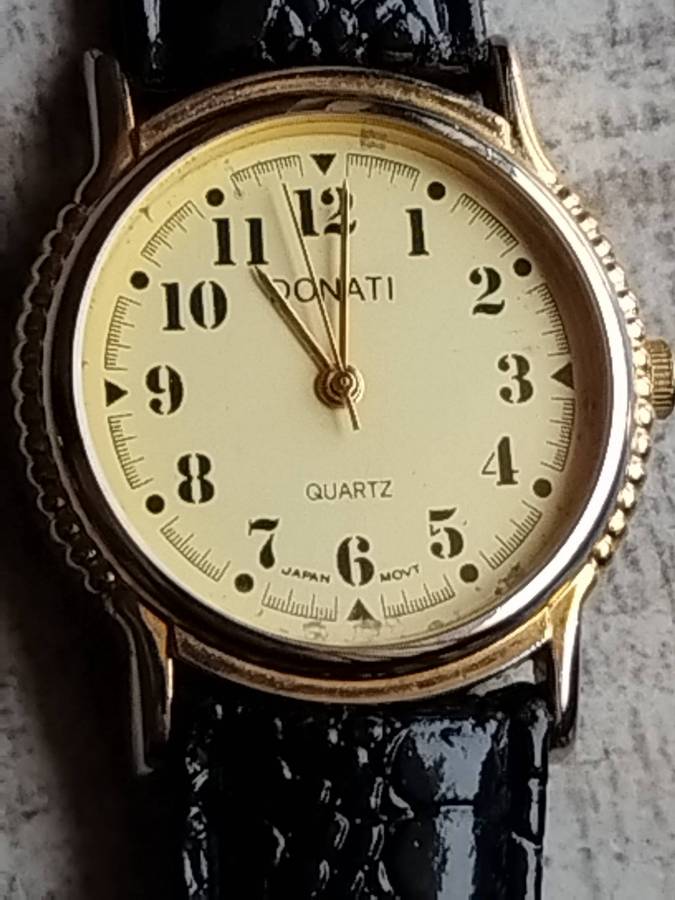 MENS VINTAGE DONATI WATCH IN EXCELLENT WORKING CONDITION