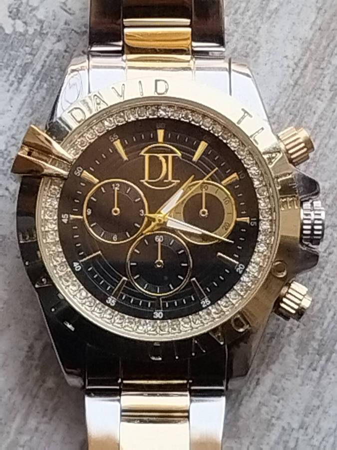 MENS/UNISEX DAVID TLALE 2-TONE WATCH IN EXCELLENT WORKING CONDITION - READ DESCRIPTION