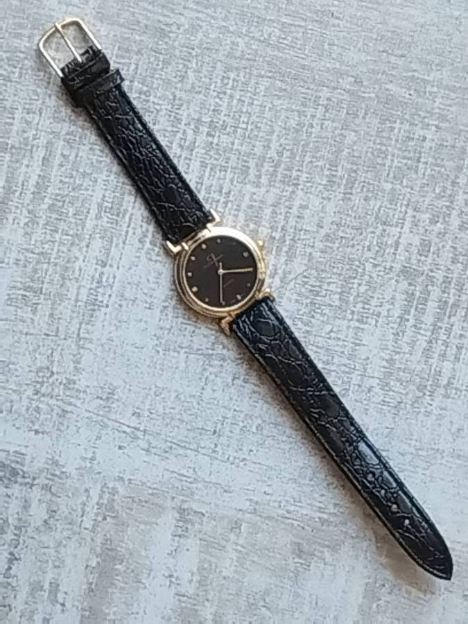LADIES CHARLES DELON WATCH IN EXCELLENT WORKING CONDITION