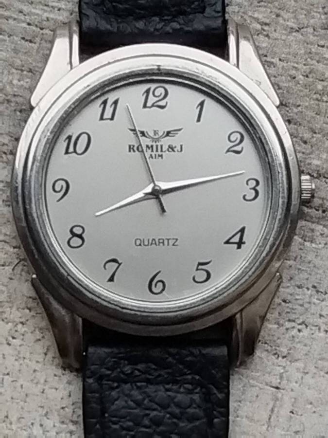 MENS VINTAGE ROMIL & J WATCH IN EXCELLENT WORKING CONDITION