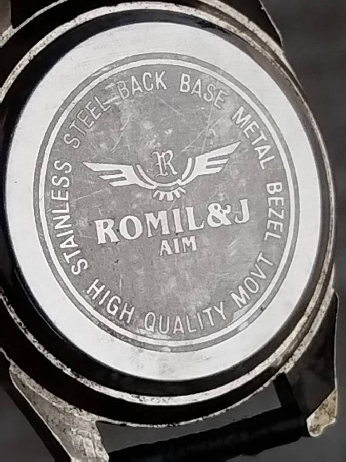 MENS VINTAGE ROMIL & J WATCH IN EXCELLENT WORKING CONDITION
