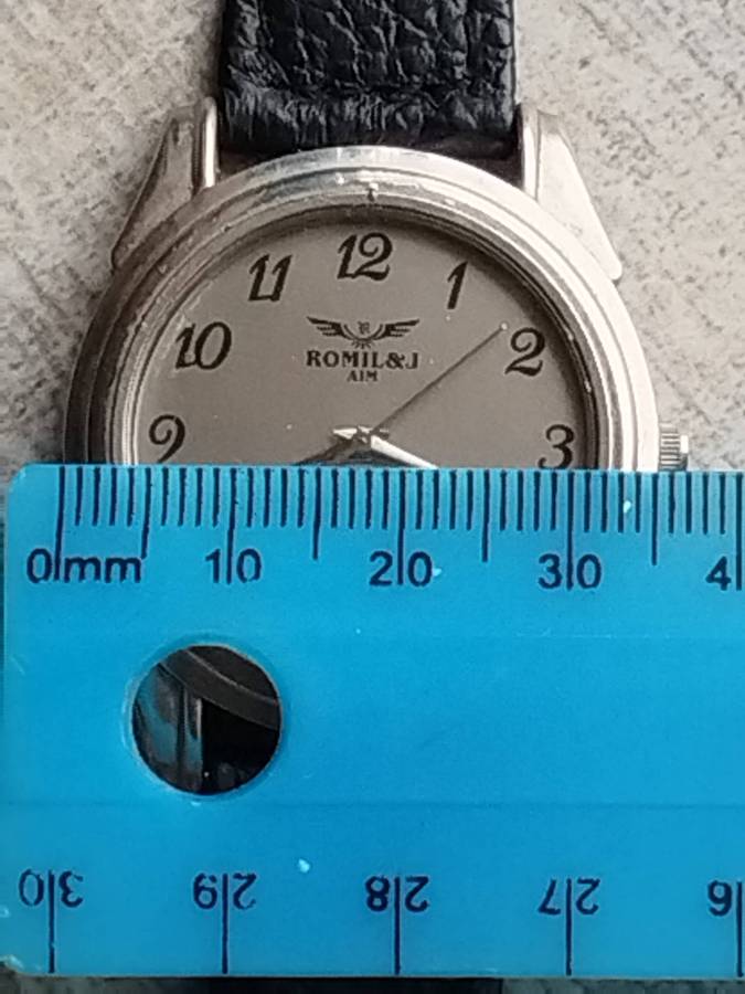 MENS VINTAGE ROMIL & J WATCH IN EXCELLENT WORKING CONDITION