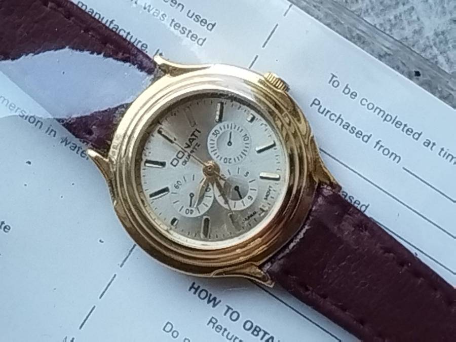 LADIES GOLD DONATI WATCH IN EXCELLENT WORKING CONDITION