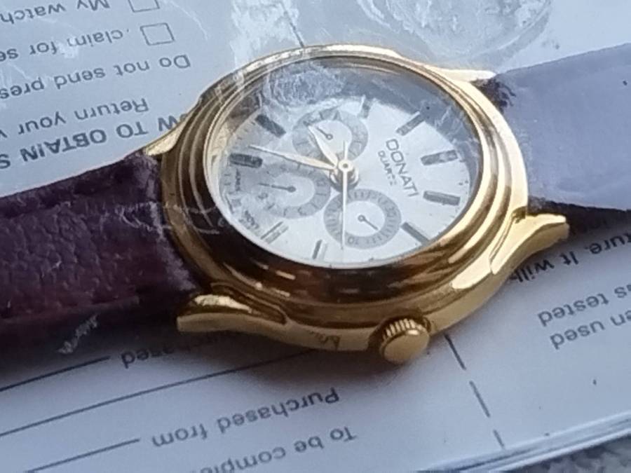 LADIES GOLD DONATI WATCH IN EXCELLENT WORKING CONDITION