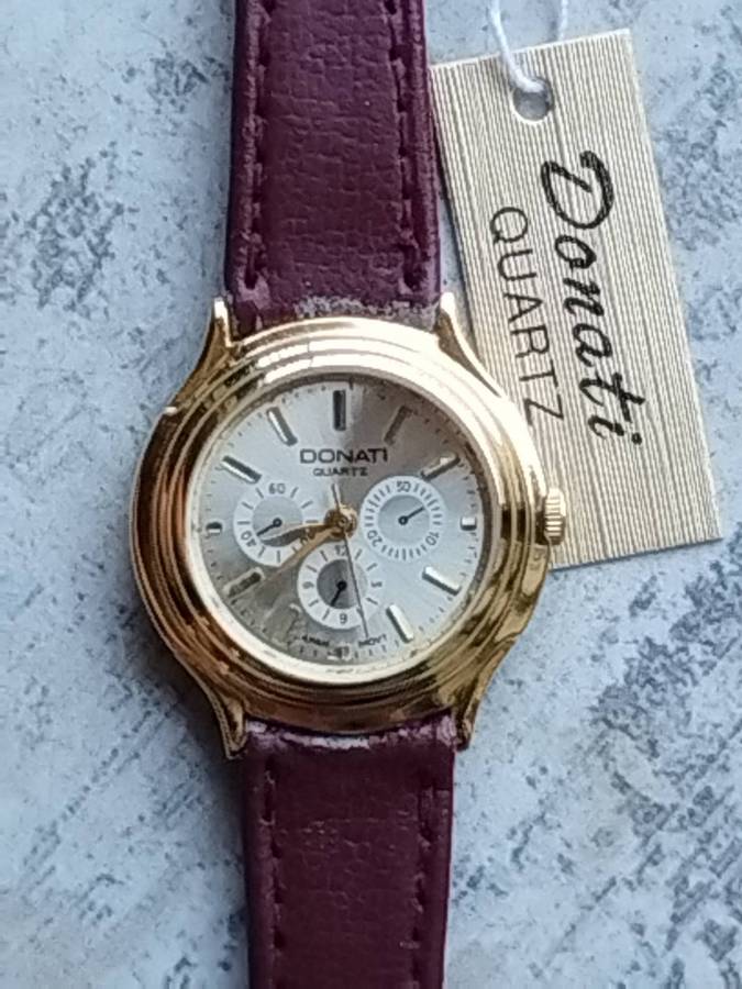 LADIES GOLD DONATI WATCH IN EXCELLENT WORKING CONDITION