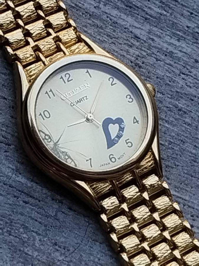 MENS VINTAGE CITIZEN GOLD WATCH IN EXCELLENT WORKING CONDITION