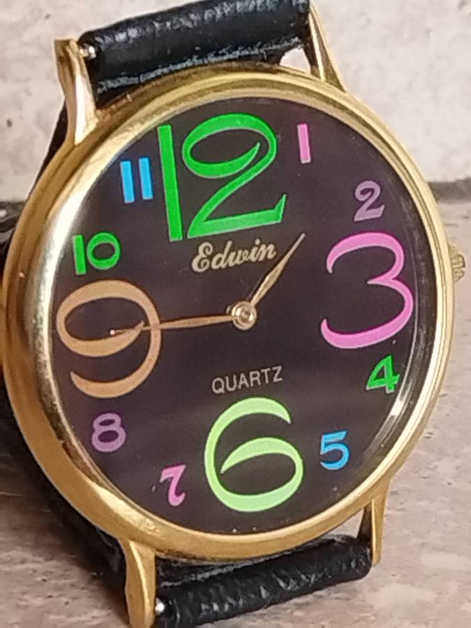 LADIES GOLD EDWIN COLOURFUL WATCH IN EXCELLENT WORKING CONDITION
