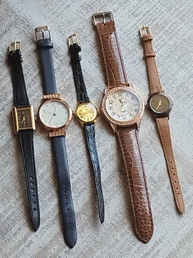 LADIES WATCH COLLECTION ALL IN EXCELLENT WORKING CONDITION - BIDDING FOR ALL 5 WATCHES