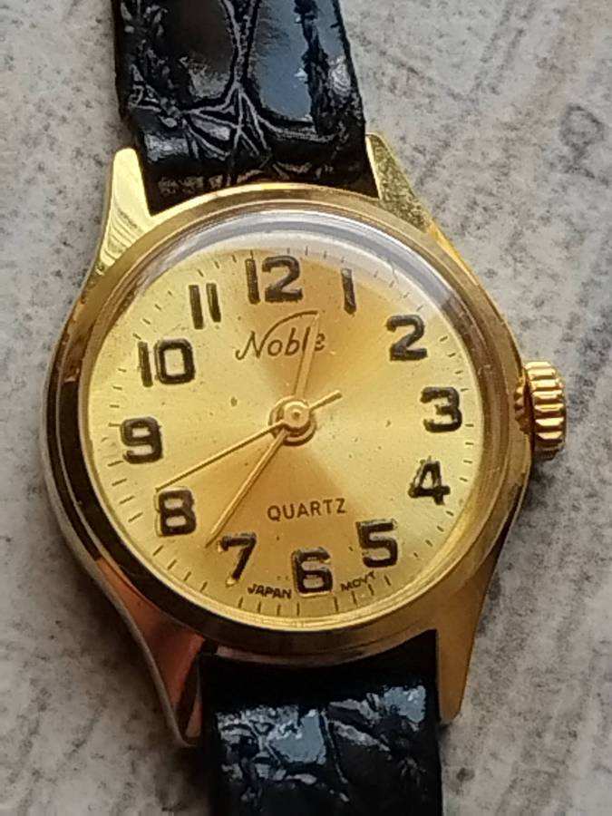 LADIES WATCH COLLECTION ALL IN EXCELLENT WORKING CONDITION - BIDDING FOR ALL 5 WATCHES