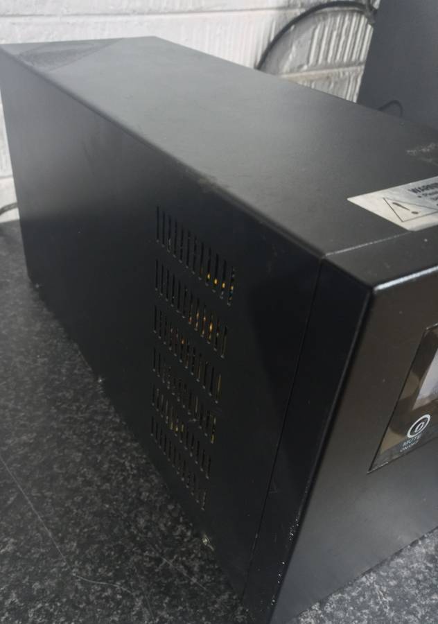 ECCO 1200W Inverter NS-1200 Spares or repair.