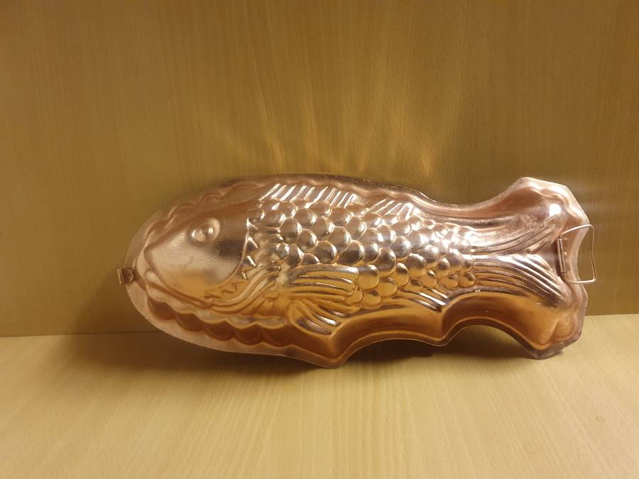 Vintage Fish Shape Jelly Mould   (33cm x 15cm)