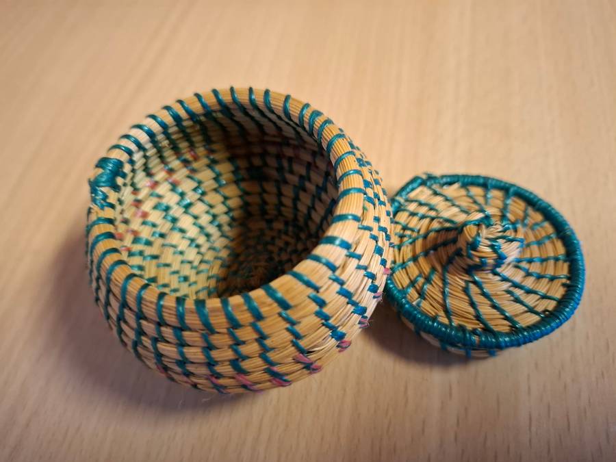 Miniature Lidded Basket - width 9cm height 5cm