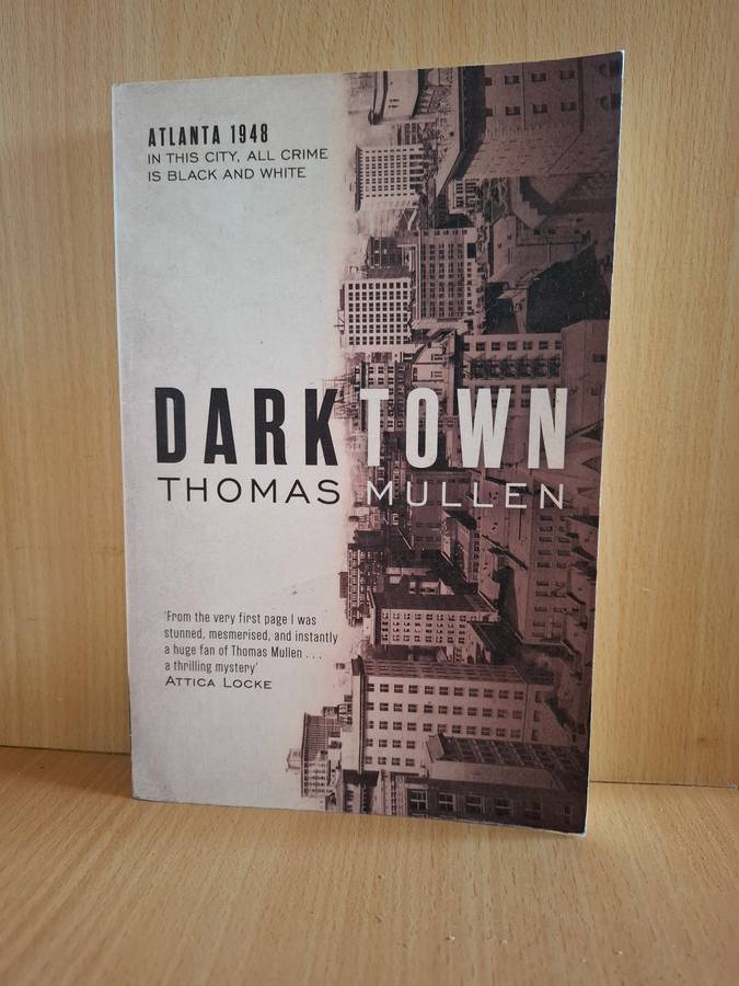 Darktown by Thomas Mullen (Large Paperback)