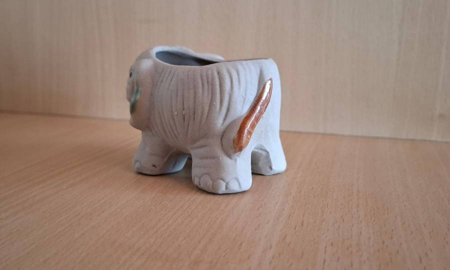 Small Elephant Figurine Plant Holder - 9cm x 6cm height 6cm