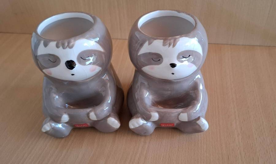 Legami Desk Friends Sloth Ceramic Pen Holder (9cm x 9cm height 11cm)