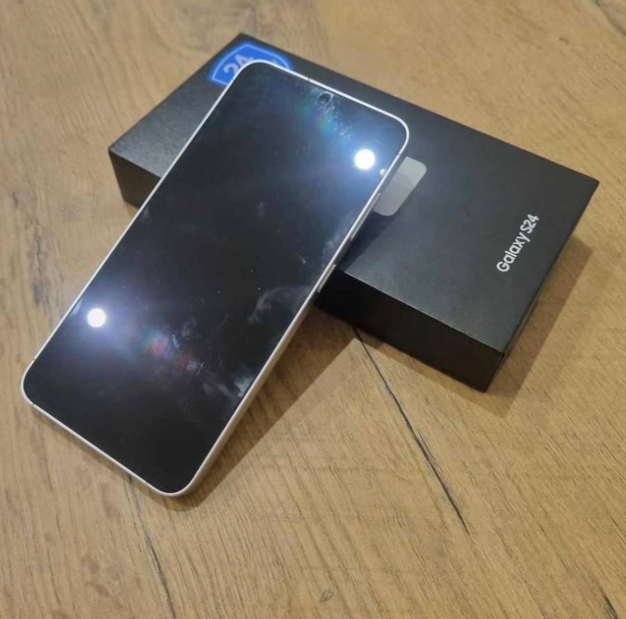 Samsung Galaxy S24, 256GB - Silver