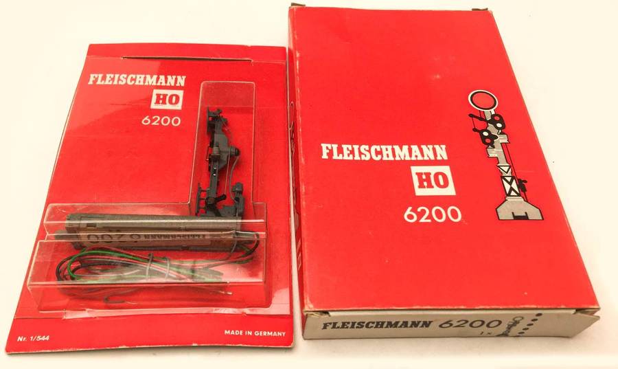 FLEISCHMANN: 4 SIGNALS (6200, 6205, 6221, 6226) HO
