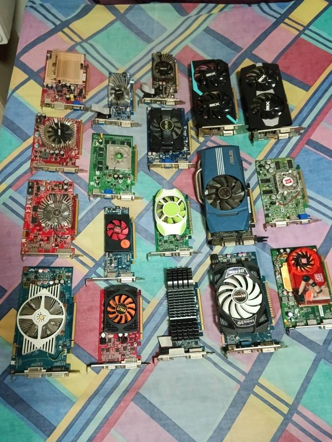 Bulk lot of 18 graphics cards