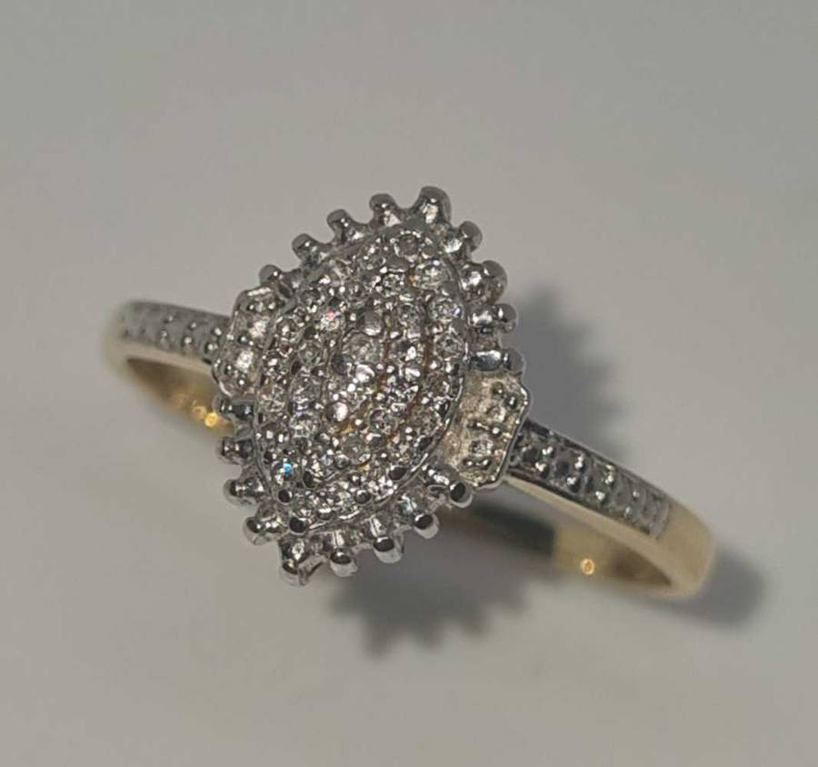 9ct Yellow Gold and Diamond Cluster Ring