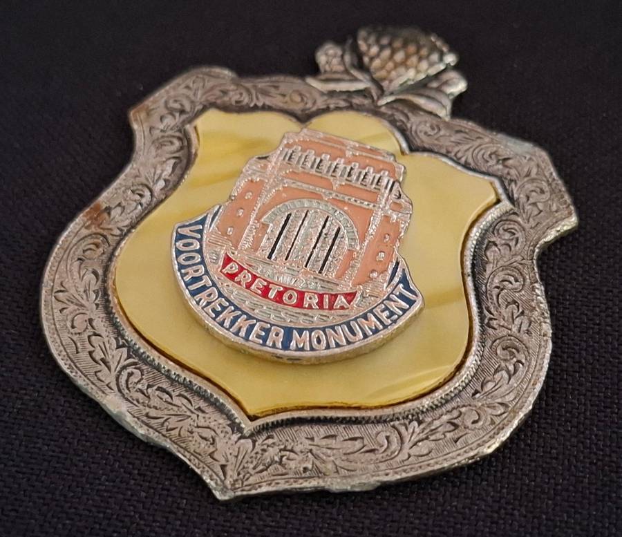 Voortrekker Monument Badge With Mother Of Pearl Inlay and Enamel        E23