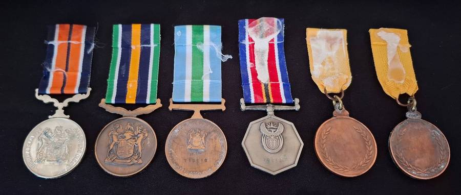 SADF MEDAL GROUP  To: SGT. S.J. GUNTER ( JNR )