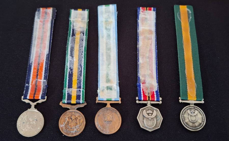 SADF MEDAL GROUP  To: SGT. S.J. GUNTER ( JNR )