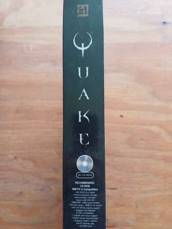 Quake BIG BOX (Nice Collectors piece)