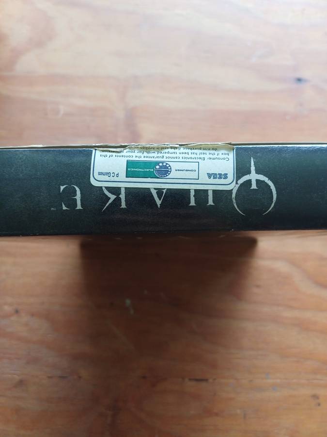 Quake BIG BOX (Nice Collectors piece)