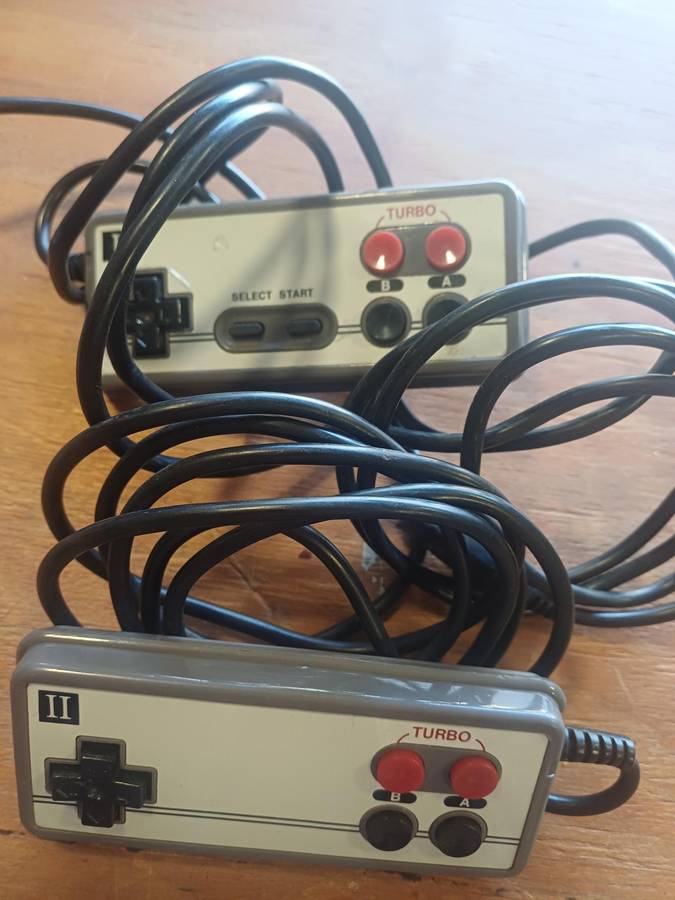 Mixed lot of gaming accessories