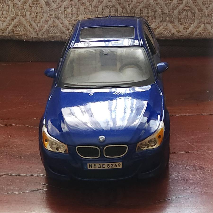 BMW M5 (E39)