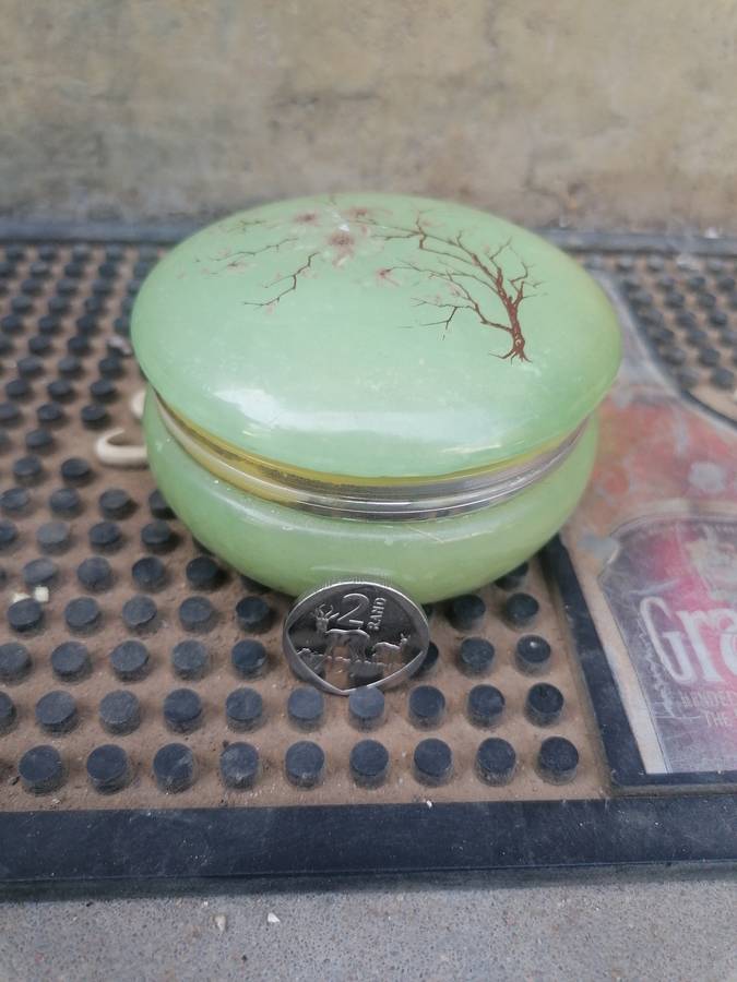 Vintage Genuine Alabaster Hand Carved Made in Italy Hinged Trinket Box