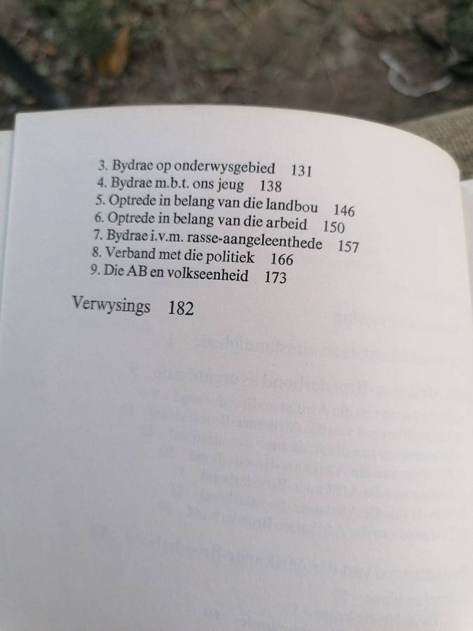 Die Afrikaner-broederbond:eerste 50 jaar deur AN PELZER