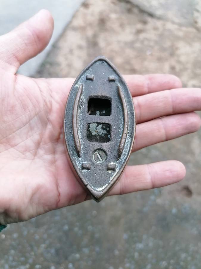 Small Cute vintage brass iron