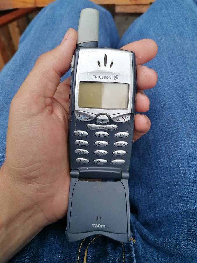 Ericsson t39 GSM Mobile Phone